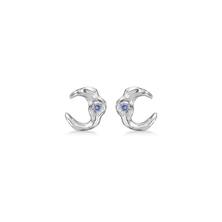 Studio Z Solv Lunar studs met blauwe zirkonia, zilveren maanvormige studs met blauwe stenen. Model 7117881-1.