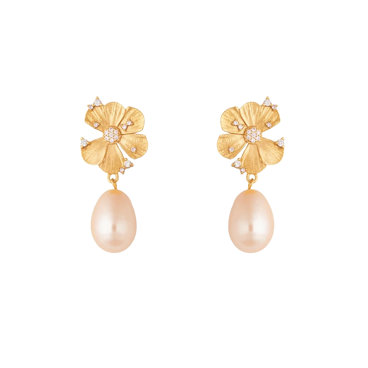 Vincent Venus Wildflower Earrings Pink Pearl Gold Plated toont vergulde oorbellen met bloem en roze parels. Model vj247-week-1.