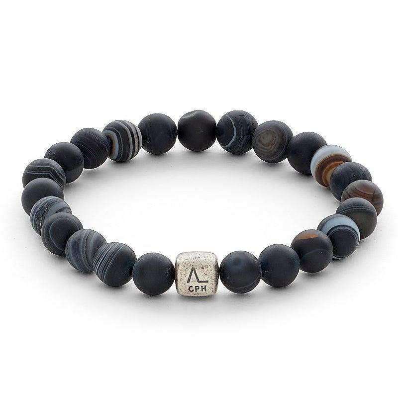 Alexander Lynggaard Armband Gestreept Agaat 8mm met donkerblauwe tinten en zilveren detail. ModelC00403-001-1