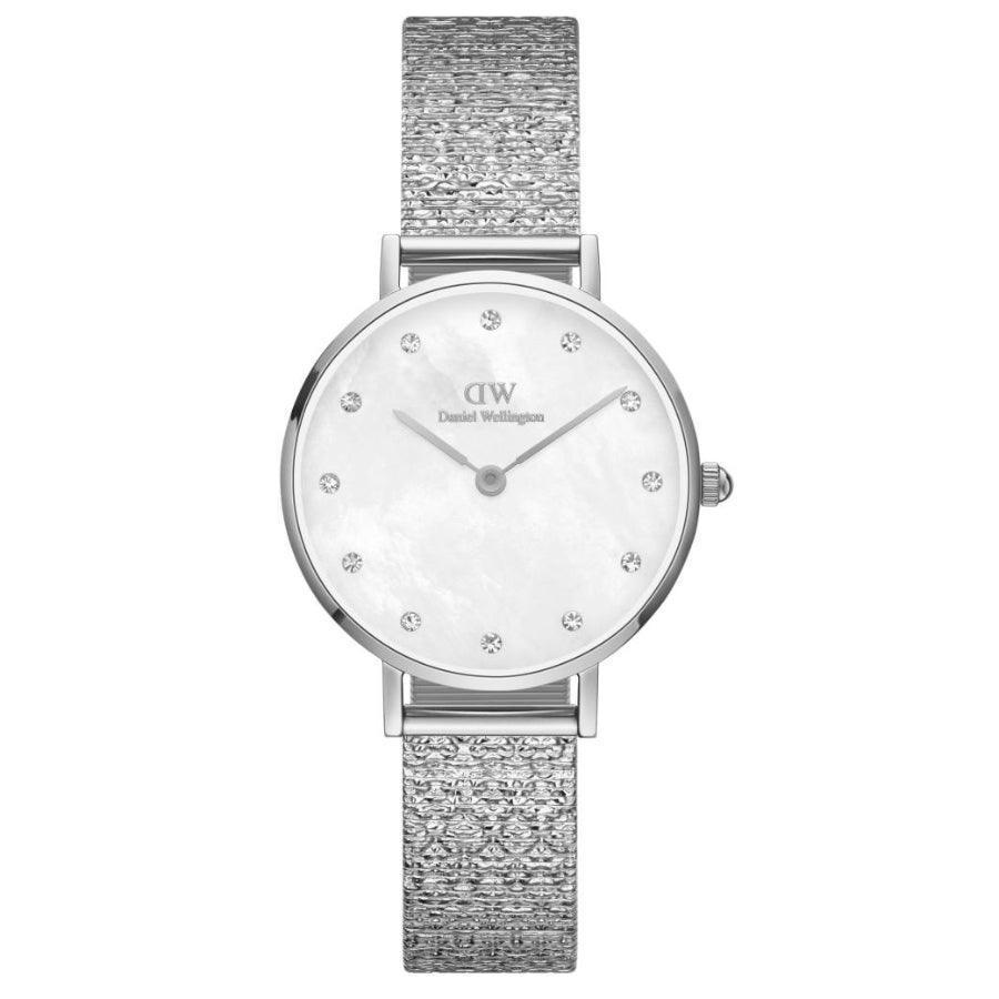 Daniel Wellington Petite Lumine 28 mm horloge met witte parelmoer wijzerplaat en zilveren mesh band. ModelDW00100592