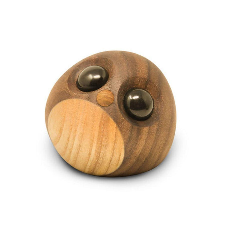 FableWood Freddy Little Penguin van glad, tweekleurig hout met grote zwarte ogen, model 1105-2.