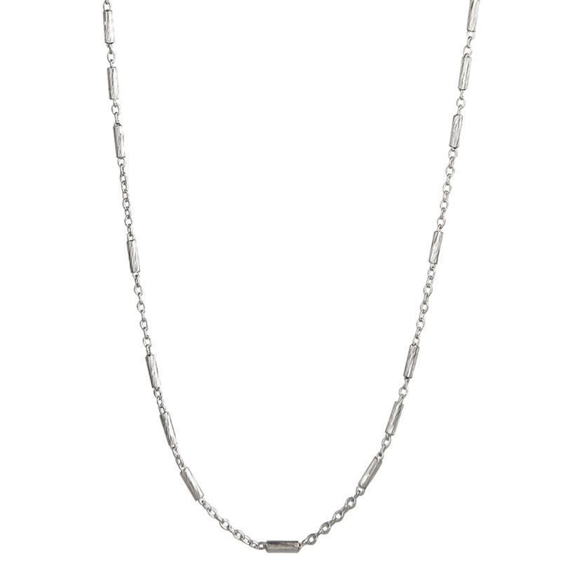 Jeberg Jewellery Nora ketting zilver met kleine langwerpige schakels, eenvoudige en elegante stijl. Model 4560-42-p