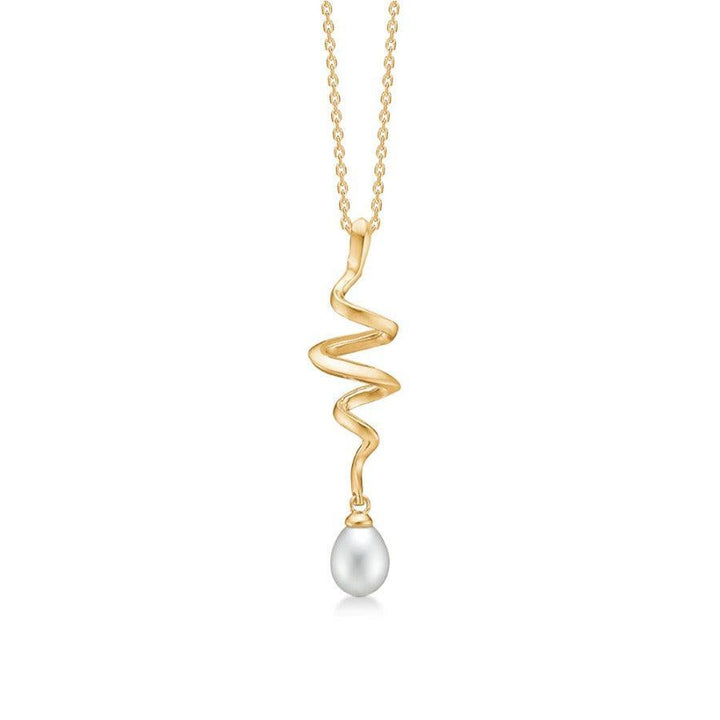 Mads Z 14 kt swirl pearl vedhæng i guld med hvid perle, forside. Model 90430