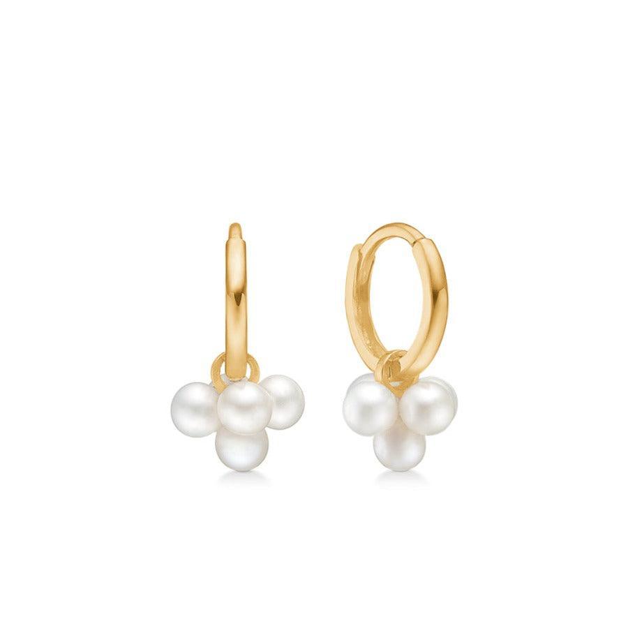 Mads Z 8kt Daizy Hoops, gouden oorbellen met ronde witte parels, elegante en minimalistische stijl. Model3313112-1