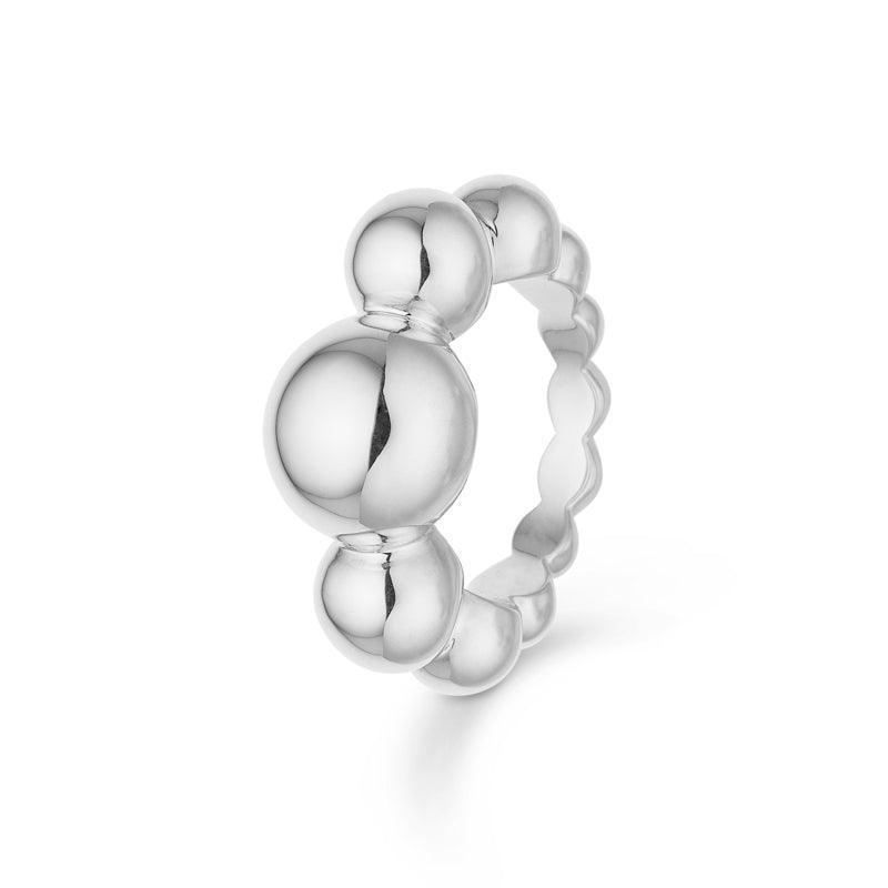 Mads Z Silver Biggest Ball Ring met glanzend, bolvormig ontwerp in zilver. Model 2140077-001