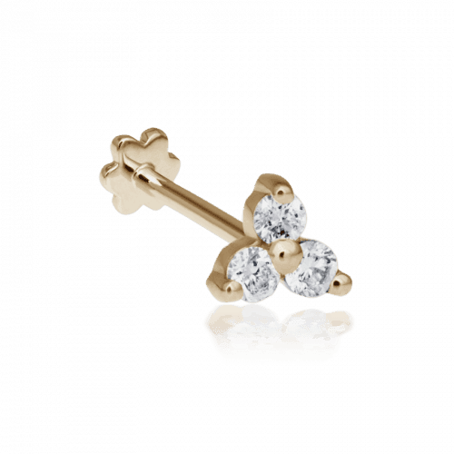 Maria Tash Large Diamond Trinity Threaded Stud toont een elegante gouden stud met drie diamanten, model X3DTRDL-001-1.