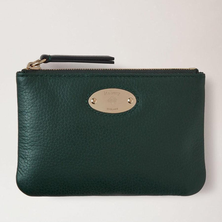 Mulberry Portemonnee met klein muntzakje met rits, van donkergroen leer met metalen plaatdetail, model RL7067205Q633.
